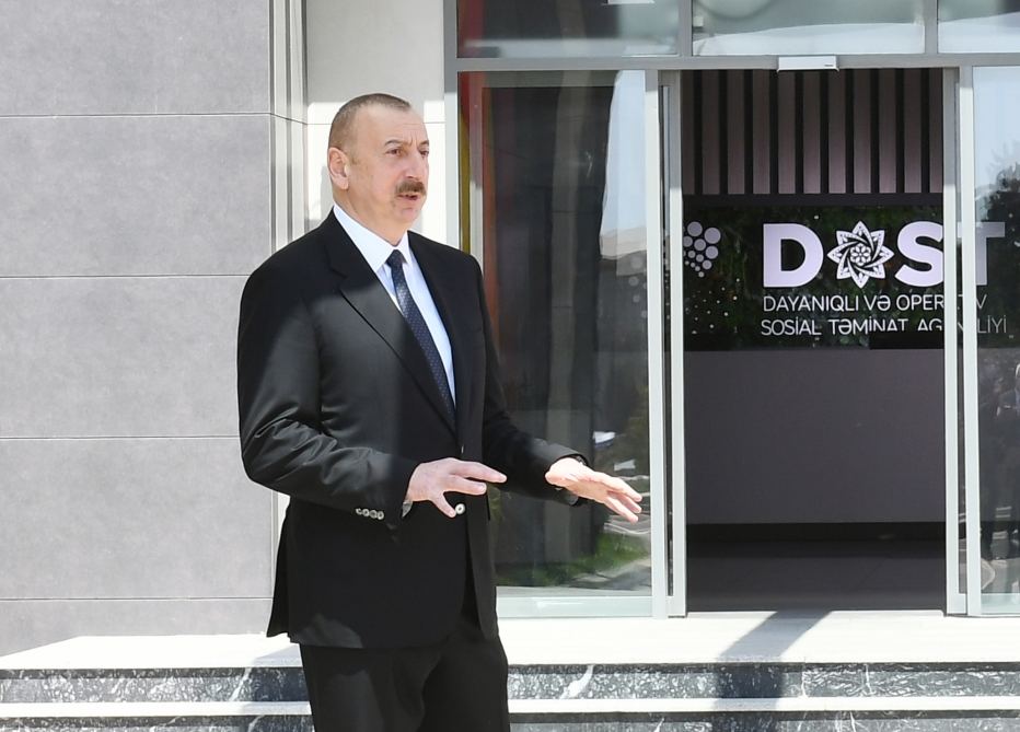 Президент Ильхам Алиев и Первая леди Мехрибан Алиева приняли участие в открытии Центра DOST номер 3 (ФОТО/ВИДЕО)