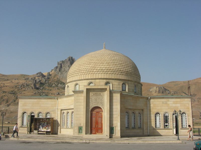 Тайны и предания горы Бешбармаг- Хыдыра Зинда в Азербайджане (ФОТО)