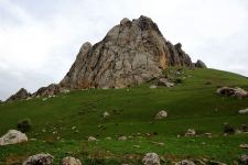 Тайны и предания горы Бешбармаг- Хыдыра Зинда в Азербайджане (ФОТО)