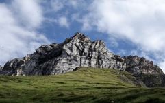 Тайны и предания горы Бешбармаг- Хыдыра Зинда в Азербайджане (ФОТО)