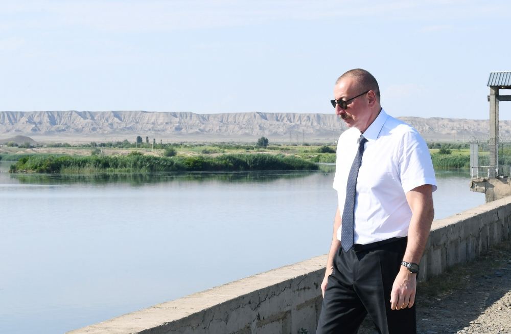 President Ilham Aliyev viewed activities of agropark owned by Agro Dairy LLC in Samukh (PHOTO)