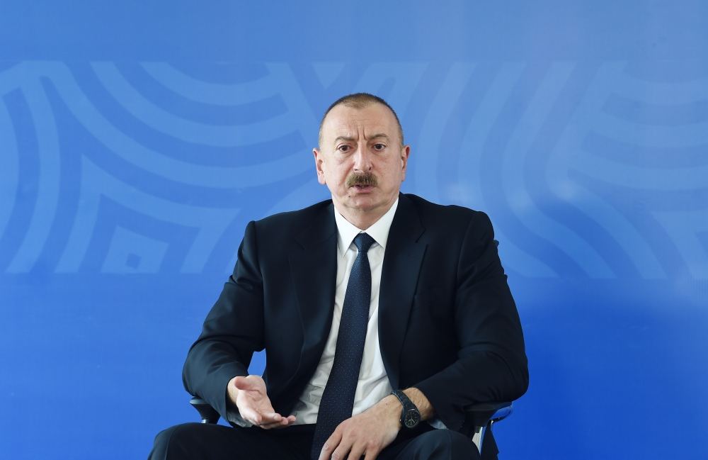 Президент Ильхам Алиев и Первая леди Мехрибан Алиева приняли участие в открытии больницы модульного типа в Гяндже (ФОТО/ВИДЕО)