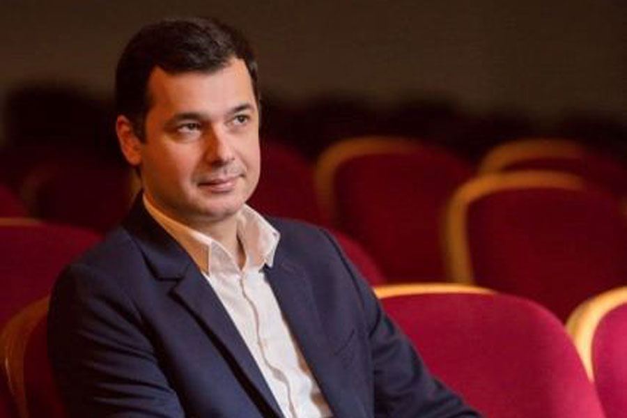 Смелостью и пулями не победить нашего врага – актер и телеведущий Олег Амирбеков