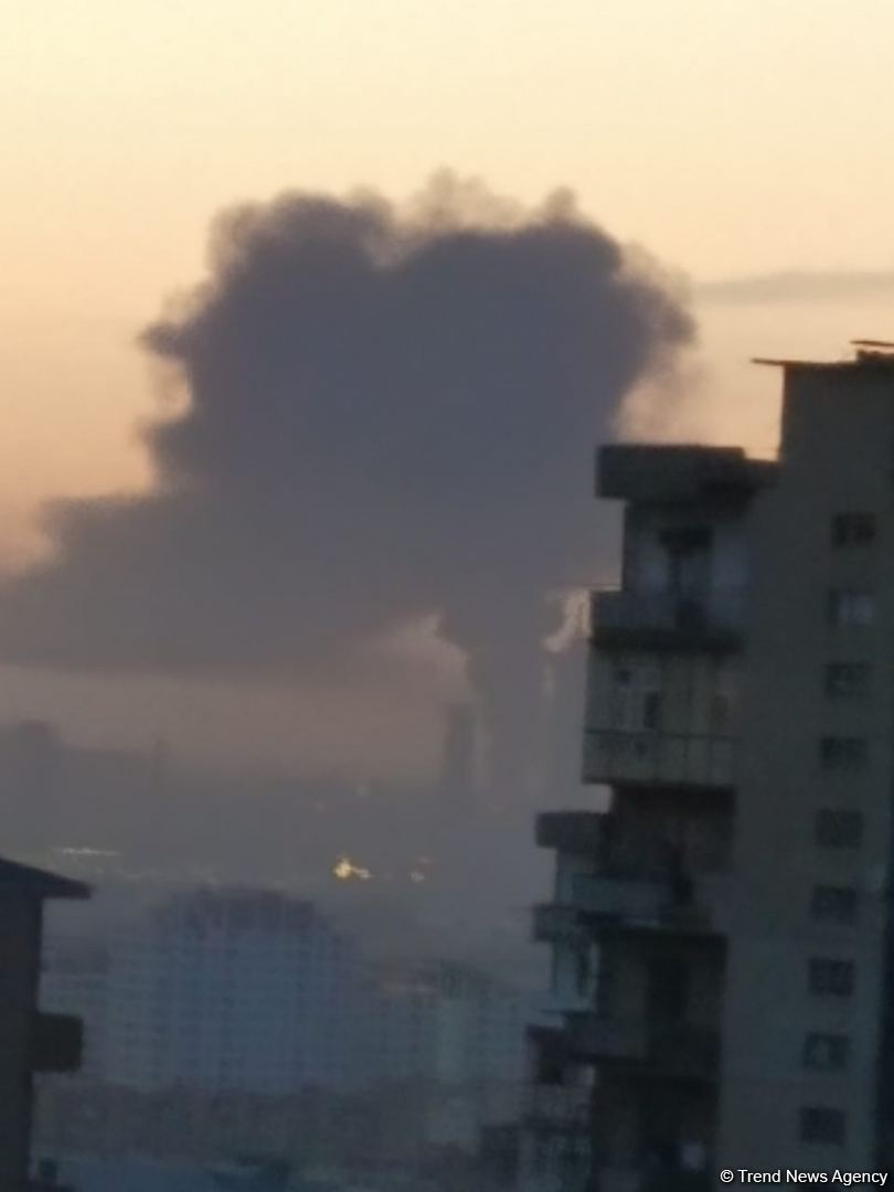 Пожар на фабрике по производству красок в Баку потушен (ФОТО/ВИДЕО) (Обновлено)