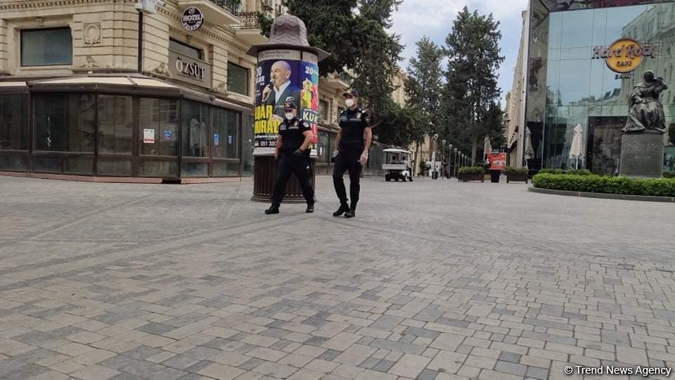Сегодняшняя ситуация на улицах и дорогах Баку (ФОТО)