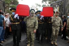 Научите меня стрелять …Памяти генерал-майора Полада Гашимова,  полковника Ильгара Мирзоева и всех шехидов (ВИДЕО)