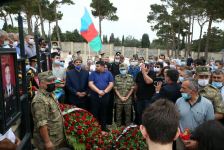 Научите меня стрелять …Памяти генерал-майора Полада Гашимова,  полковника Ильгара Мирзоева и всех шехидов (ВИДЕО)