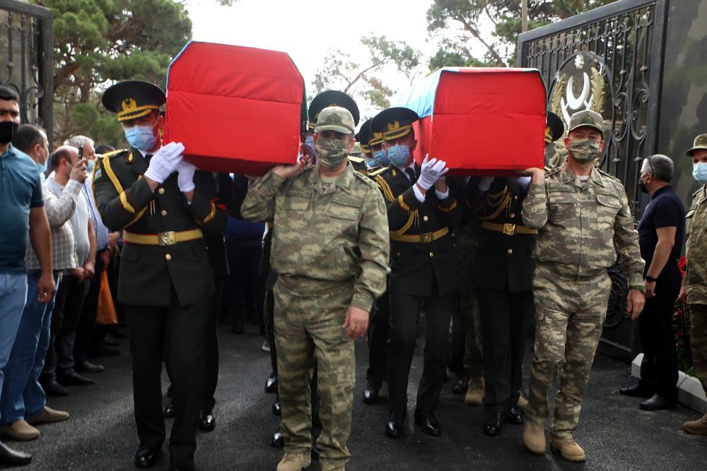 Научите меня стрелять …Памяти генерал-майора Полада Гашимова,  полковника Ильгара Мирзоева и всех шехидов (ВИДЕО)