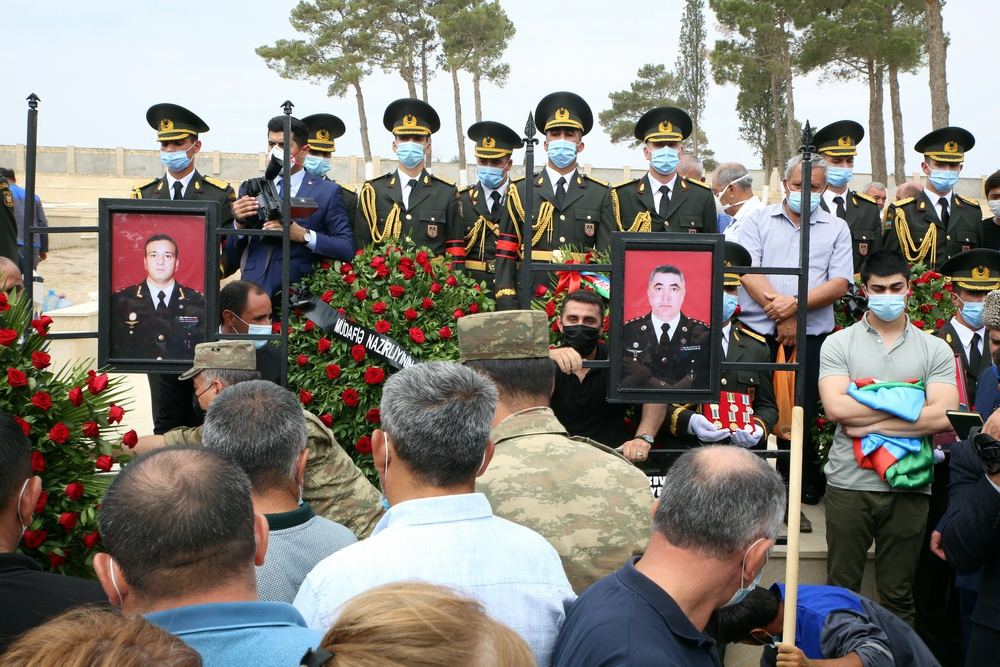 Научите меня стрелять …Памяти генерал-майора Полада Гашимова,  полковника Ильгара Мирзоева и всех шехидов (ВИДЕО)