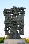 Оазис в центре Баку - под открытым небом у озера с синеватой чистой водой (ФОТО)