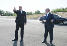 Президент Ильхам Алиев ознакомился с проектом реконструкции участка автодороги Баку-Шамахы- Муганлы-Исмаиллы-Габала (ФОТО)