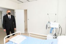 Президент Ильхам Алиев ознакомился с условиями, созданными в больнице модульного типа в Шеки (ФОТО)