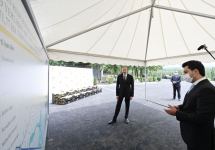 Президент Ильхам Алиев в Балакене ознакомился с садоводческим хозяйством «Бал мейве» (ФОТО)