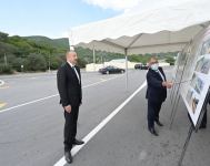 Президент Ильхам Алиев принял участие в открытии автодороги Гохмуг-Балталы-Бабаратма-Гарадаглы-Гудула-Дашуз в Шеки (ФОТО)
