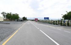 Президент Ильхам Алиев принял участие в открытии автодороги Гохмуг-Балталы-Бабаратма-Гарадаглы-Гудула-Дашуз в Шеки (ФОТО)