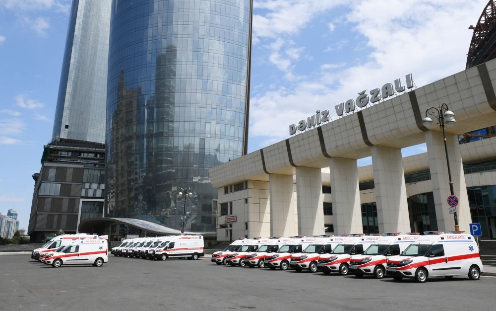 По поручению Президента Ильхама Алиева в Азербайджан доставлены новые автомобили скорой медицинской помощи (ФОТО)