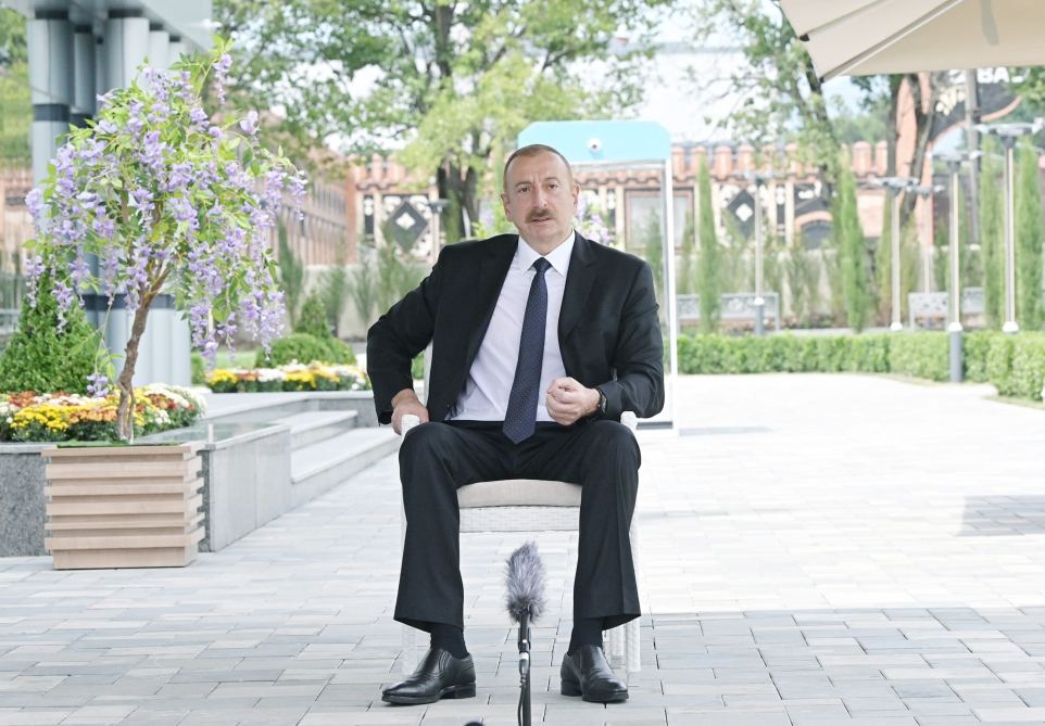 Президент Ильхам Алиев принял участие в открытии Балакенского регионального центра ASAN xidmət (ФОТО)