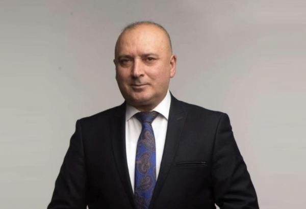 "Золотые карманные часы" азербайджанского писателя появились в Турции