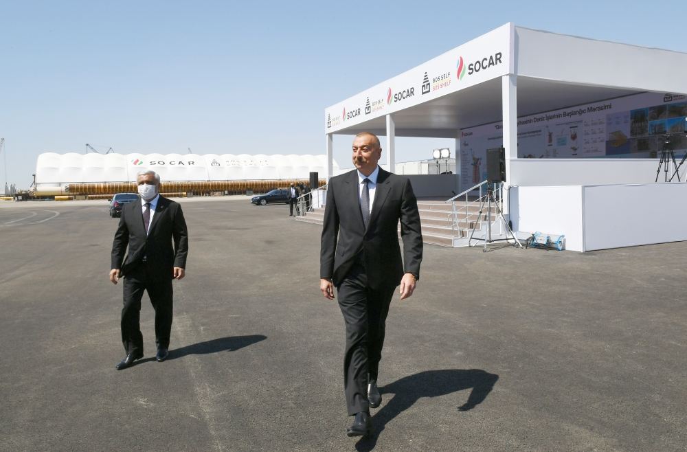 Президент Ильхам Алиев принял участие в церемонии отправки в море опорного блока месторождения «Карабах» (ФОТО/ВИДЕО)