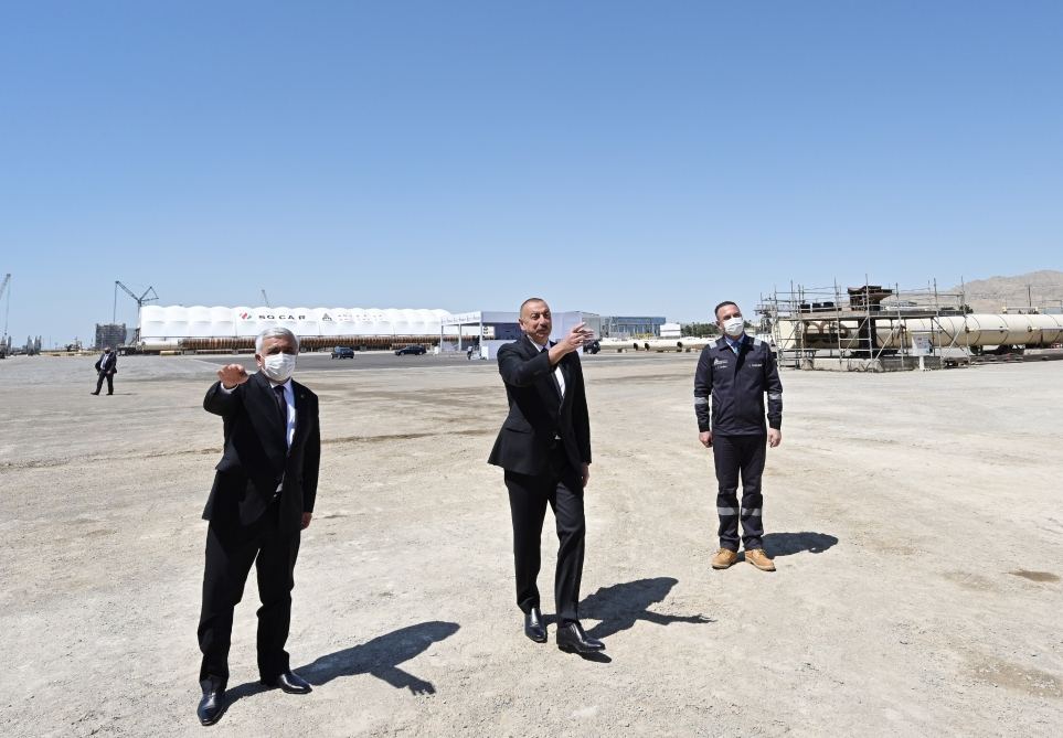 Президент Ильхам Алиев принял участие в церемонии отправки в море опорного блока месторождения «Карабах» (ФОТО/ВИДЕО)
