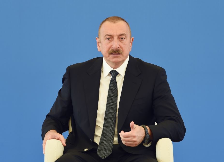 Президент Ильхам Алиев ознакомился со строительством 330/220/110-киловольтной электроподстанции «Гобу» (ФОТО)