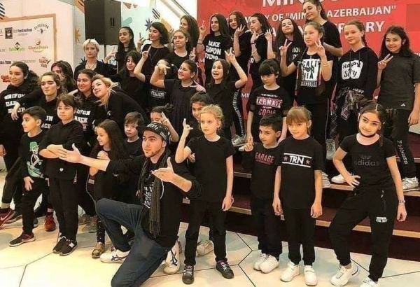 Специальный приз из Украины для танцующих азербайджанцев