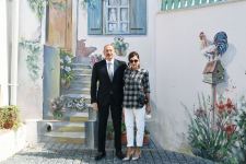 Azerbaijani president, first lady view landscaping work carried out in Balakhani settlement (PHOTO)