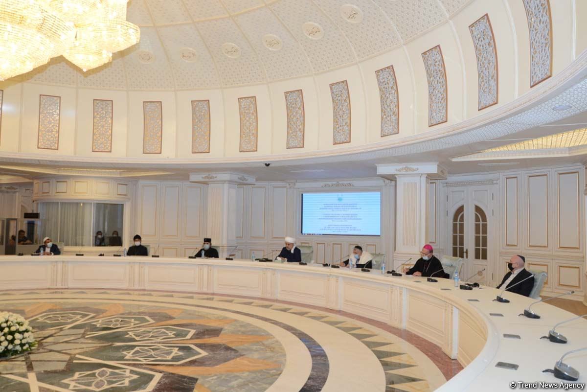 Армяне хотели преподнести нагорно-карабахский конфликт как войну между христианами и мусульманами - Аллахшукюр Пашазаде (ФОТО)