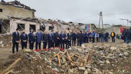 ПЕА будет выплачивать пособие детям, потерявшим родителей во время ракетной атаки армянских ВС на Гянджу (ФОТО)