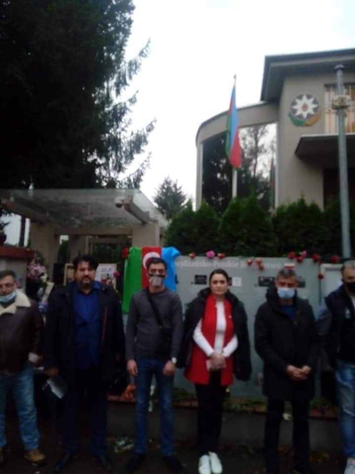 В Польше почтили память жертв ракетного обстрела города Гянджи вооруженными силами Армении (ФОТО)