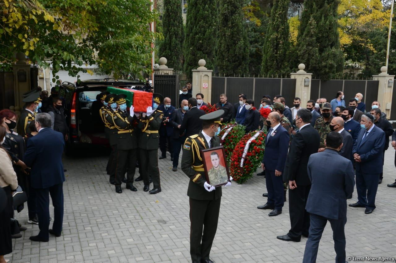 Азербайджанский военнослужащий Дмитрий Солнцев похоронен во второй Аллее шехидов (ФОТО)