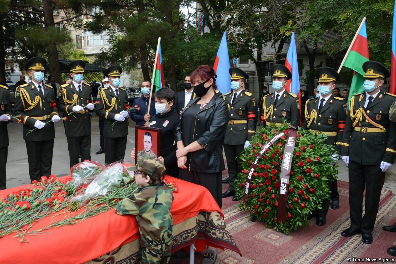 Азербайджанский военнослужащий Дмитрий Солнцев похоронен во второй Аллее шехидов (ФОТО)