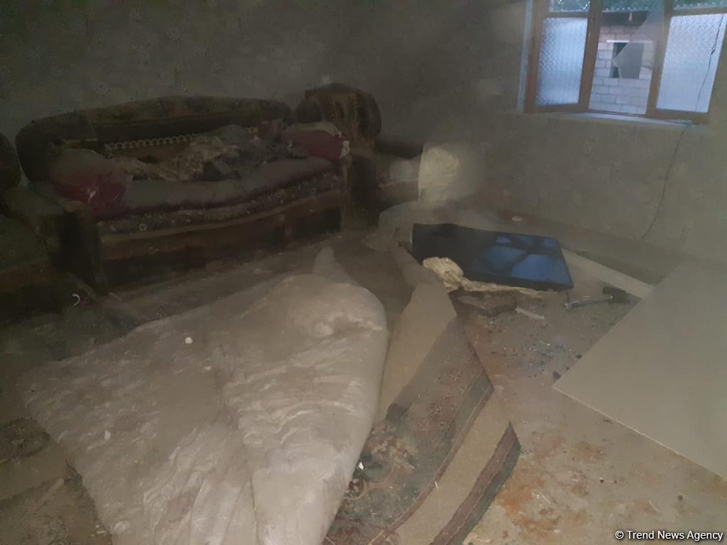 В результате артобстрела Барды армянскими вооруженными силами серьезно пострадали 5 частных домов - МЧС (ФОТО/ВИДЕО)