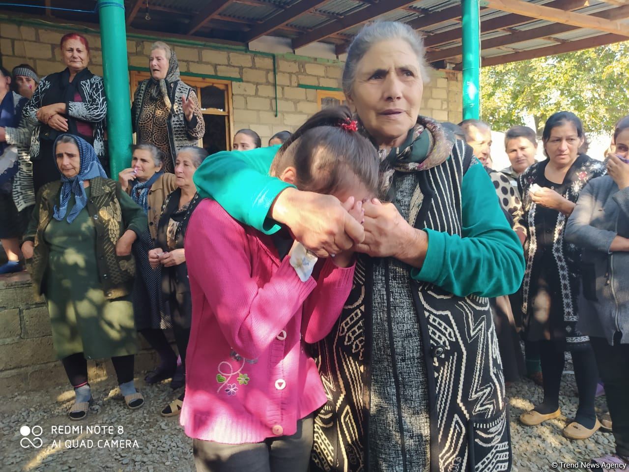 В Барде попрощались с 7-летней девочкой, погибшей от ракетного обстрела ВС Армении (ФОТО)