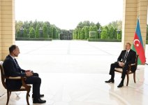Президент Ильхам Алиев дал интервью немецкому телеканалу ARD (ФОТО/ВИДЕО)