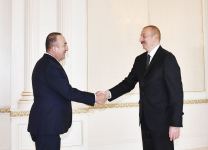 Президент Ильхам Алиев принял главу МИД и министра национальной обороны Турции (ФОТО)