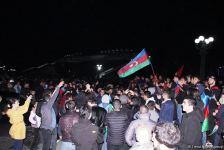 Баку до утра праздновал победу Азербайджана над Арменией - фейерверки, песни, танцы! (ВИДЕО, ФОТО)