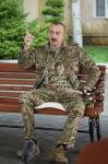 Президент Азербайджана Ильхам Алиев и Первая леди Мехрибан Алиева встретились с военнослужащими, проходящими лечение в Клиническом медцентре №1 (ФОТО)