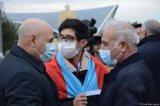 Azerbaijani refugees from Kalbajar visit Martyrs Alley (PHOTO)