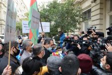 Protesters give statement in front of French embassy in Baku (PHOTO/VIDEO)
