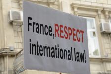 Protesters give statement in front of French embassy in Baku (PHOTO/VIDEO)