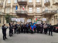 Protesters give statement in front of French embassy in Baku (PHOTO/VIDEO)