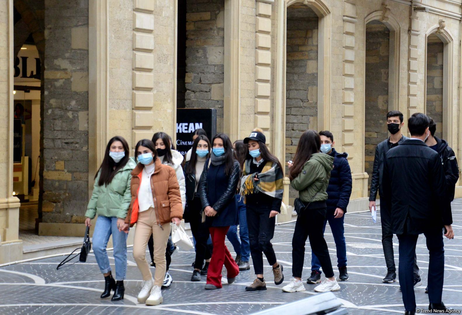 Ситуация по COVID-19 в Азербайджане может стать неконтролируемой - глава парламентского комитета