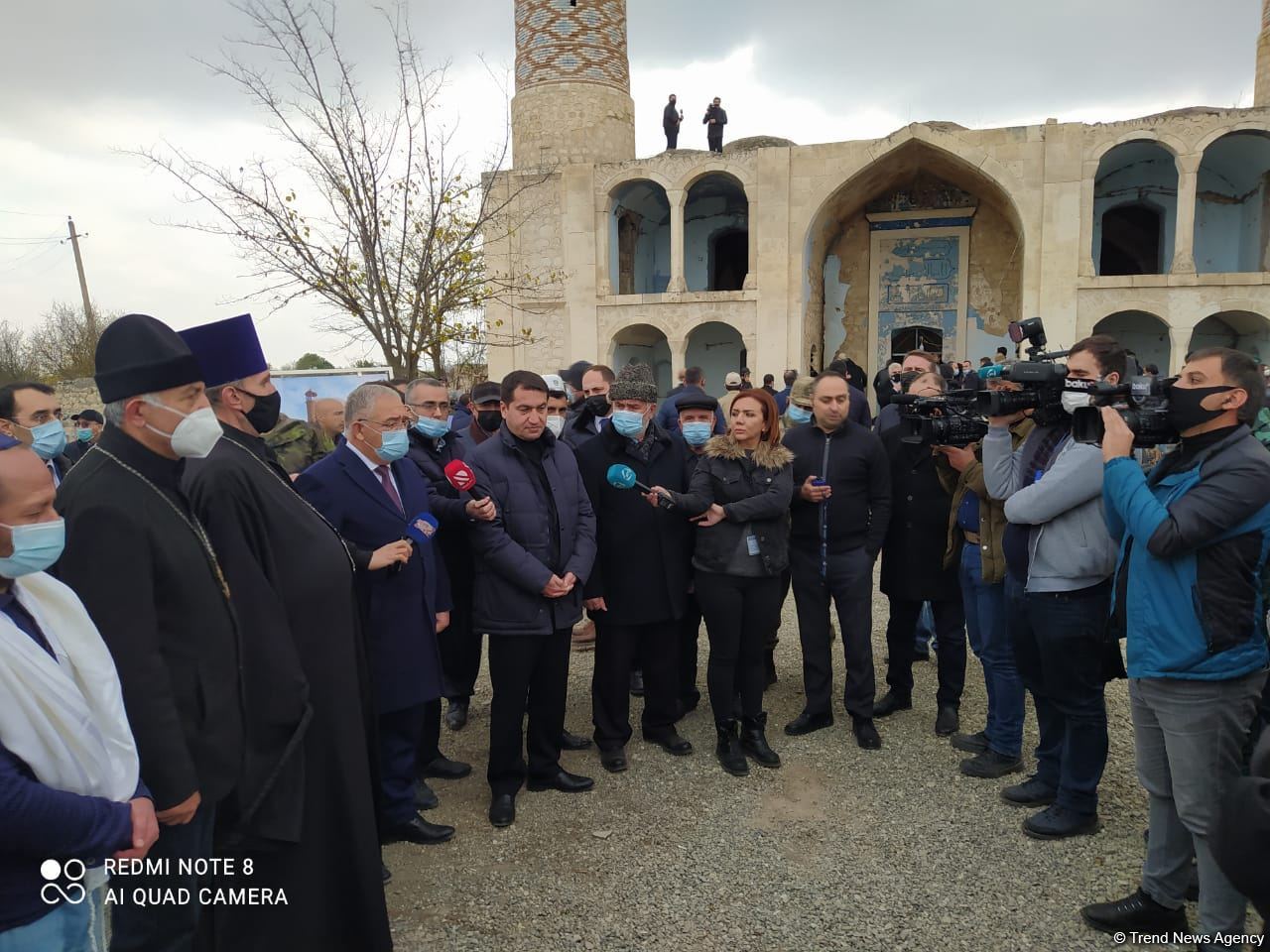 Футболисты "Карабаха" совершили намаз в Агдамской мечети, прозвучал мугам "Карабах шикестеси" (ВИДЕО, ФОТО)