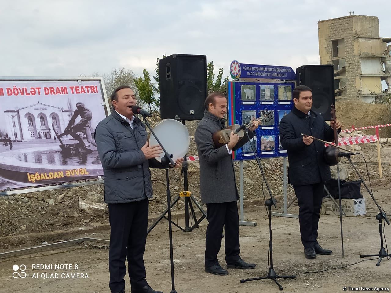 Футболисты "Карабаха" совершили намаз в Агдамской мечети, прозвучал мугам "Карабах шикестеси" (ВИДЕО, ФОТО)