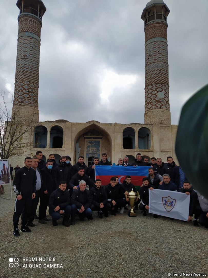 Хикмет Гаджиев, представители дипкорпуса и ФК "Карабах" побывали в Агдамской мечети (ФОТО)