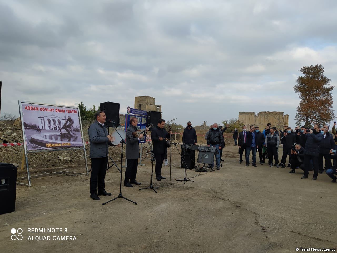 Футболисты "Карабаха" совершили намаз в Агдамской мечети, прозвучал мугам "Карабах шикестеси" (ВИДЕО, ФОТО)