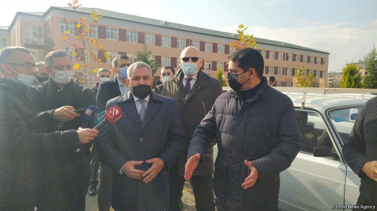 Футболисты "Карабаха" совершили намаз в Агдамской мечети, прозвучал мугам "Карабах шикестеси" (ВИДЕО, ФОТО)