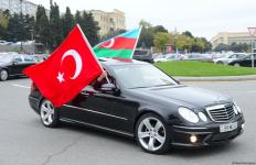 Праздничный автопробег в Баку в связи с освобождением Лачина (ФОТО)