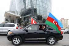 Праздничный автопробег в Баку в связи с освобождением Лачина (ФОТО)